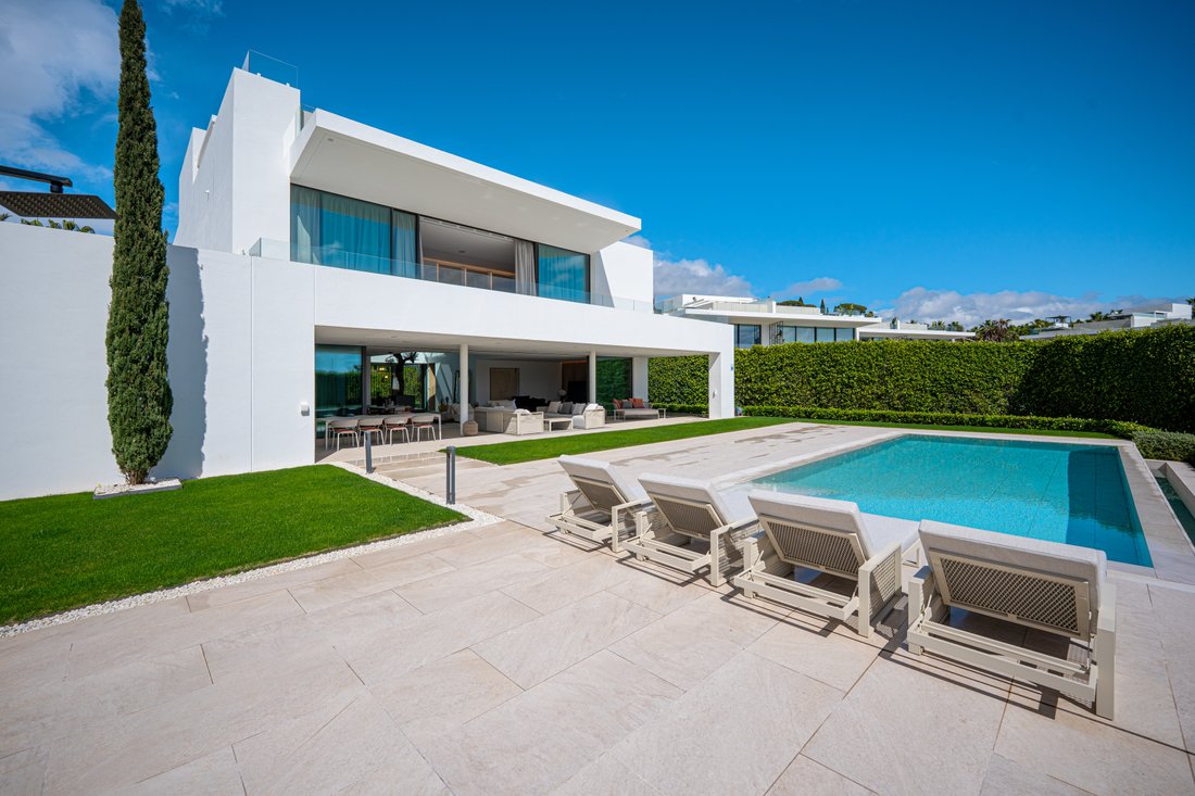 Villa in Marbella, Andalusia, Spain 1 - 15349348