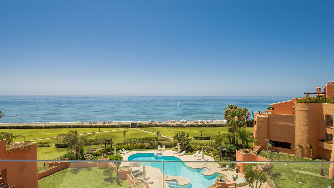 Apartment in Marbella, Andalusia, Spain 1 - 15350324