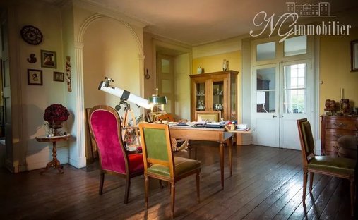 17th Century Château In Normandy, 650 M² Restored With Grounds And Outbuildings, 2h From Paris