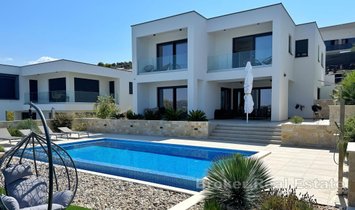 Villa in Rogoznica, Sibenik-Knin County, Croatia 1
