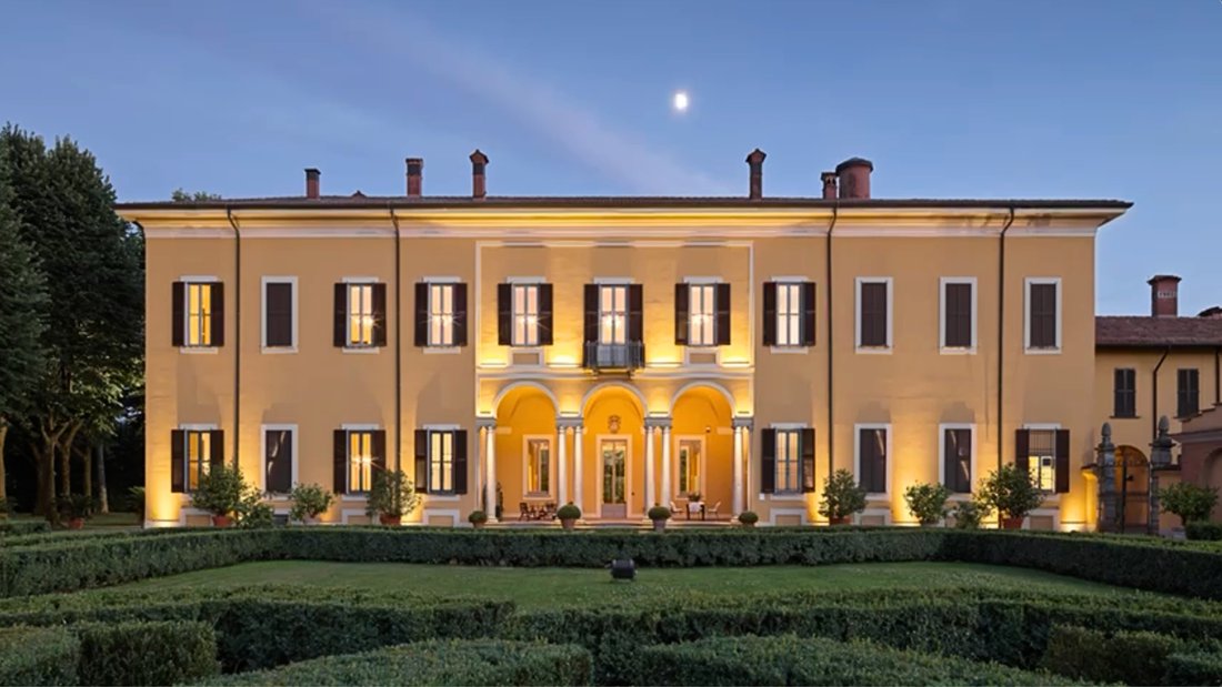 Villa in Rovellasca, Lombardy, Italy 1 - 15353097