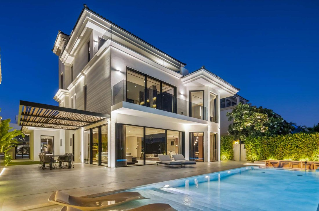 Villa in Dubai, Dubai, United Arab Emirates 1 - 15356406
