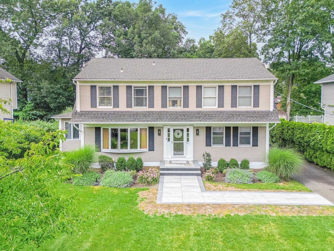 House in Franklin Lakes, New Jersey, United States 2 - 15350680