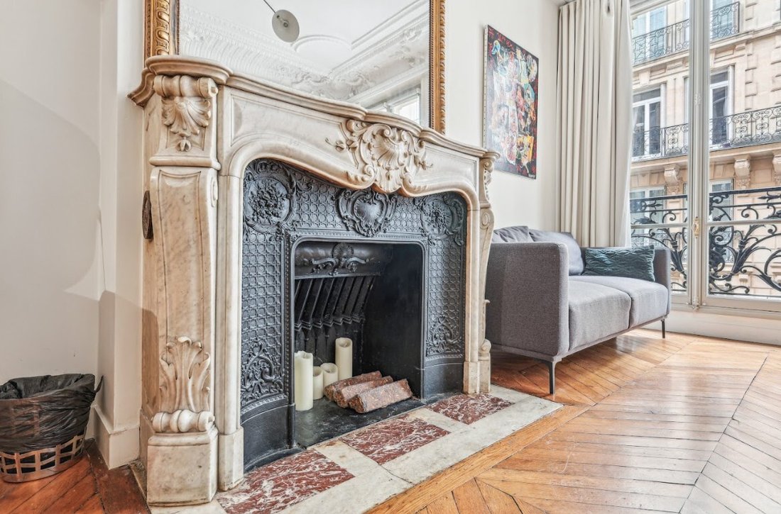 Apartment in Triangle d'Or, Paris 8e Arrondissement, Paris 3 - 15192242