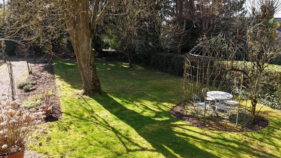 Maison De Charme Avec Parc In Saint Cyr Sur Loire, Centre Val De Loire ...