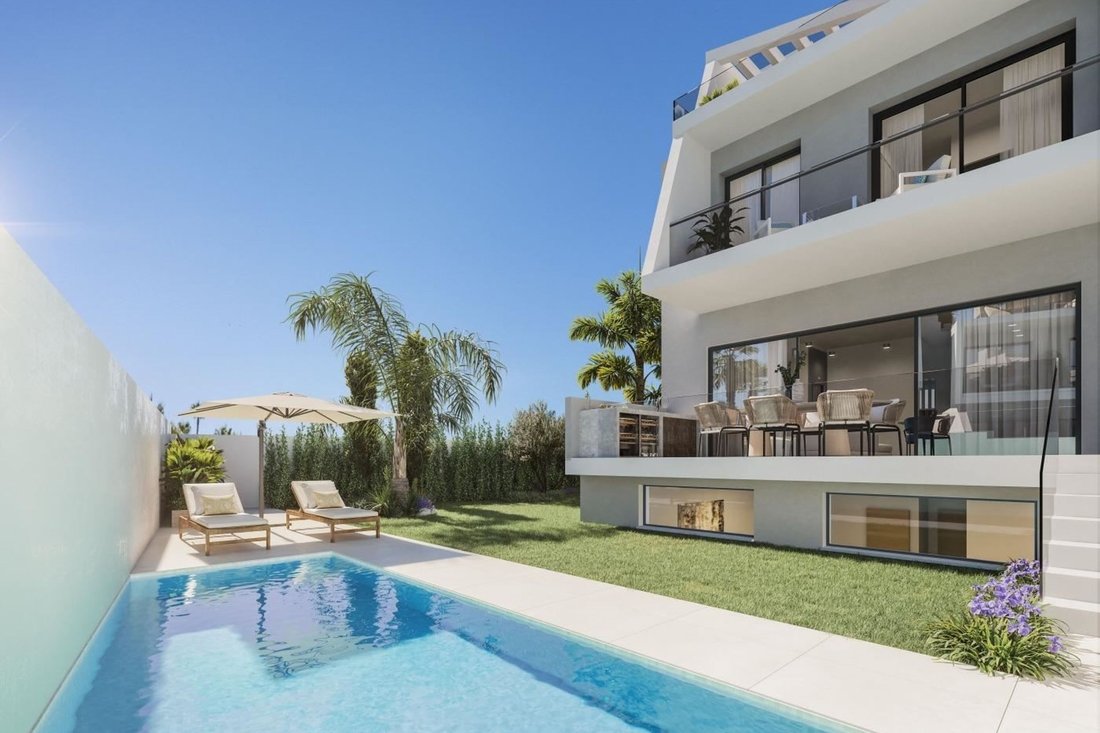 Townhouse in Bel-Air, Estepona, Andalusia 1 - 15357289