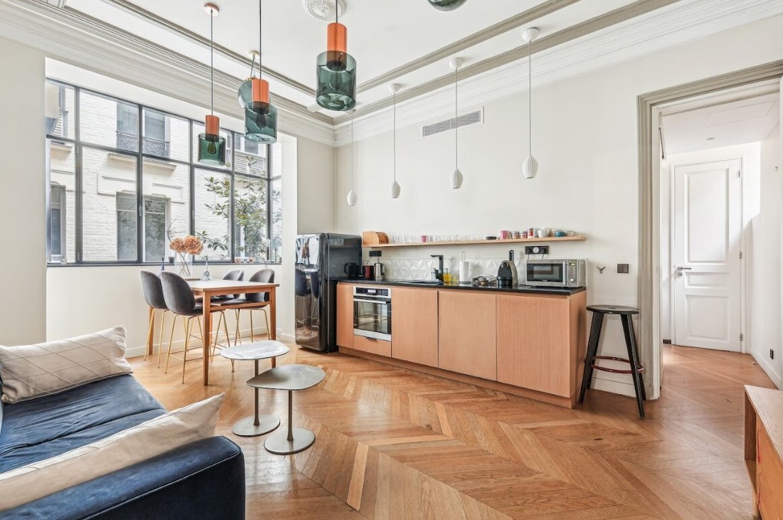 Apartment in Triangle d'Or, Paris 8e Arrondissement, Paris 5 - 15192242