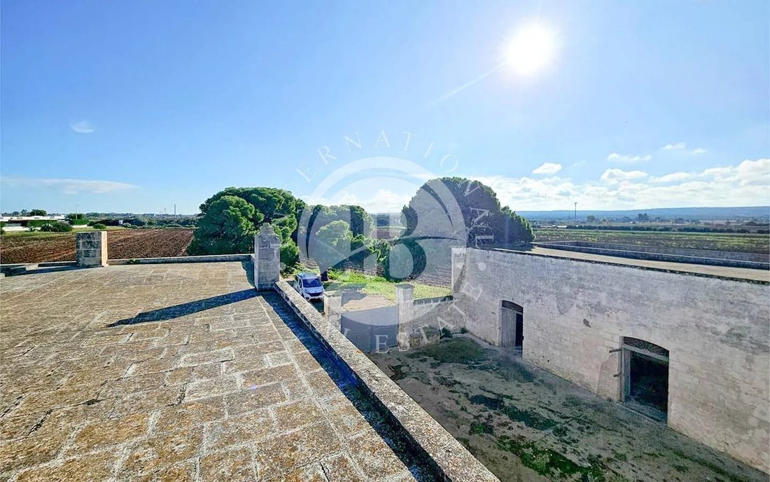 Villa in Carovigno, Apulia, Italy 1 - 15351676