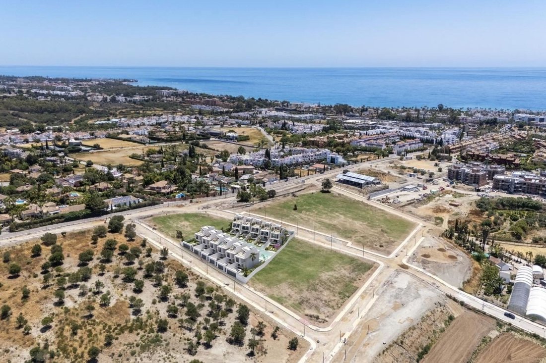 Townhouse in Bel-Air, Estepona, Andalusia 2 - 15357289