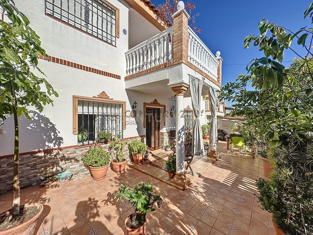 Villa in Churriana (District), Malaga, Spain 1 - 13425694