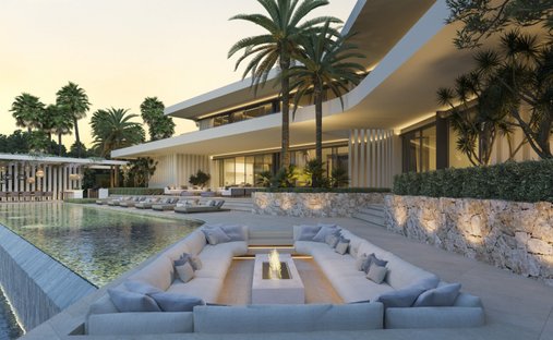 Villa in Marbella, Andalusia, Spain 1