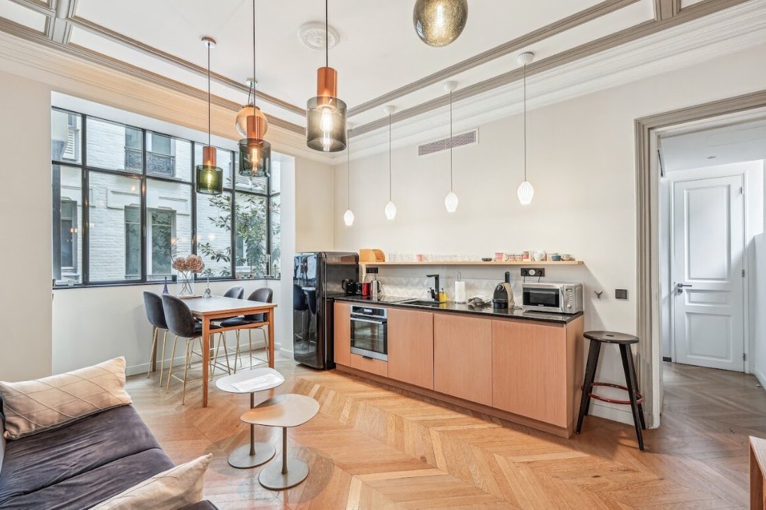 Apartment in Triangle d'Or, Paris 8e Arrondissement, Paris 4 - 15192242