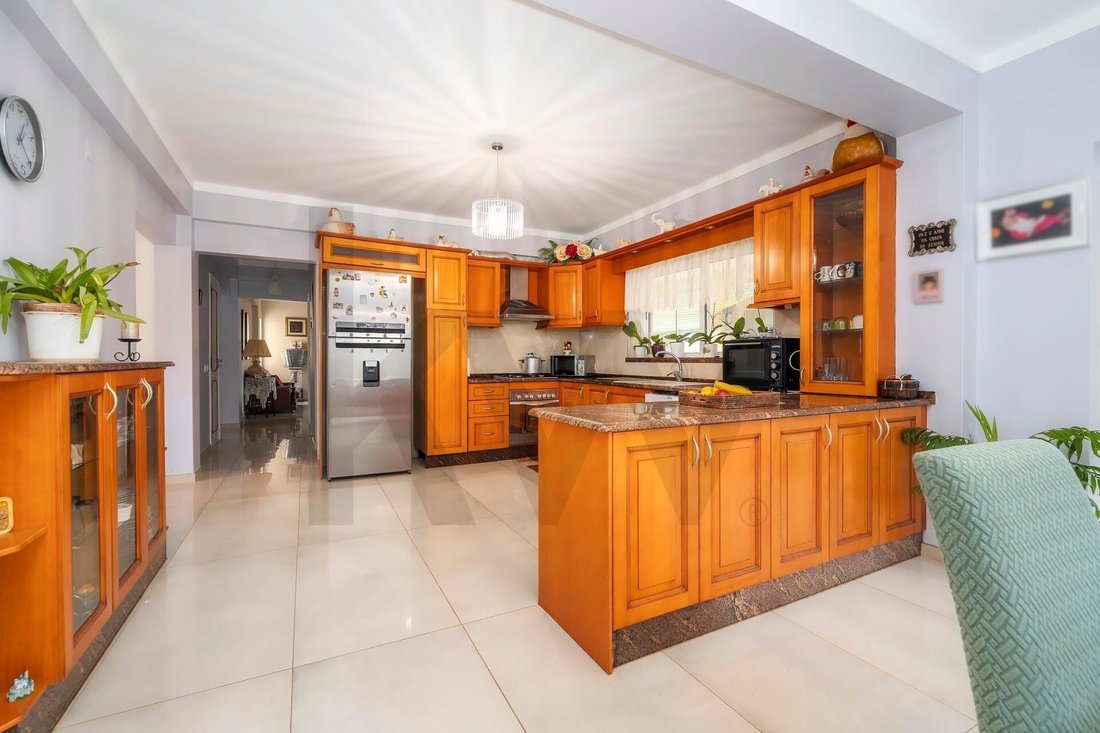 Townhouse in Santa Barbara de Nexe, Algarve, Portugal 2 - 15354131