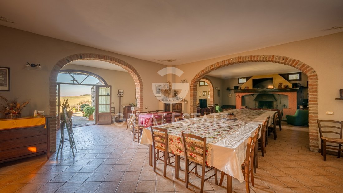 Estate in Paciano, Umbria, Italy 2 - 15351739