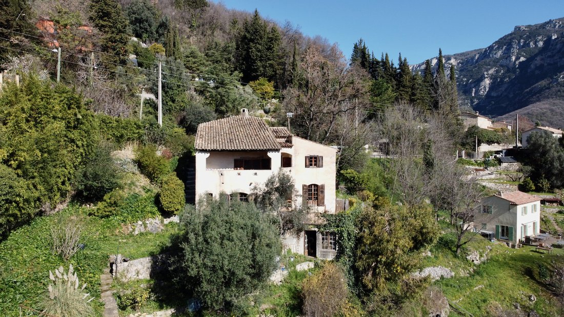 Villa in Tourrettes-sur-Loup, Provence-Alpes-Côte d'Azur, France 1 - 15353223