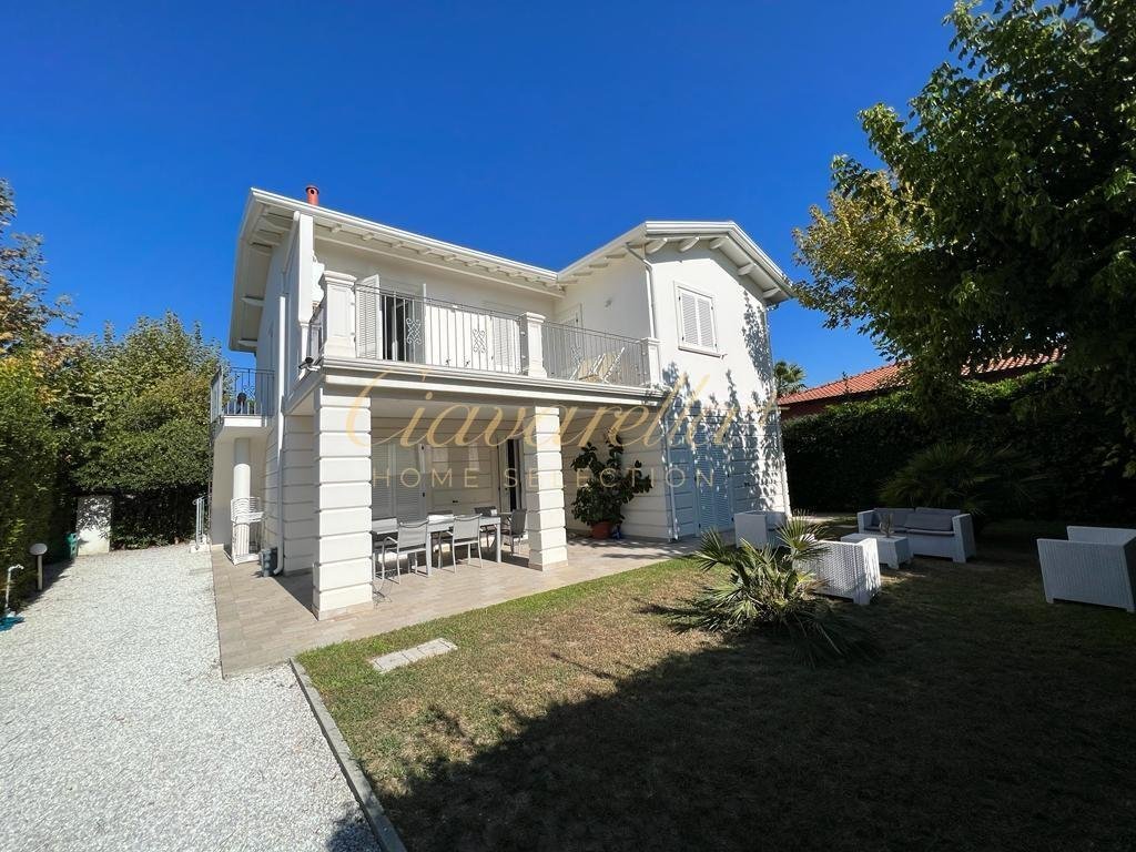 Villa in Center, Forte dei Marmi, Tuscany 1 - 15357210