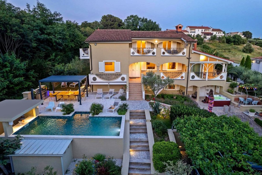 Villa in Porec, Istria County, Croatia 4 - 15352984