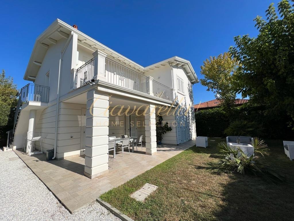 Villa in Center, Forte dei Marmi, Tuscany 2 - 15357210