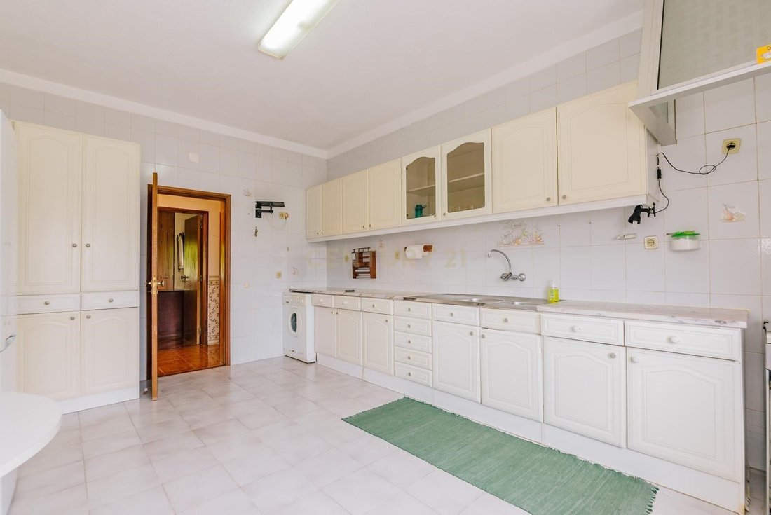 Villa in Loures, Lisbon, Portugal 2 - 14821315