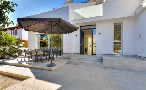 Villa in Marbella, Andalusia, Spain 1