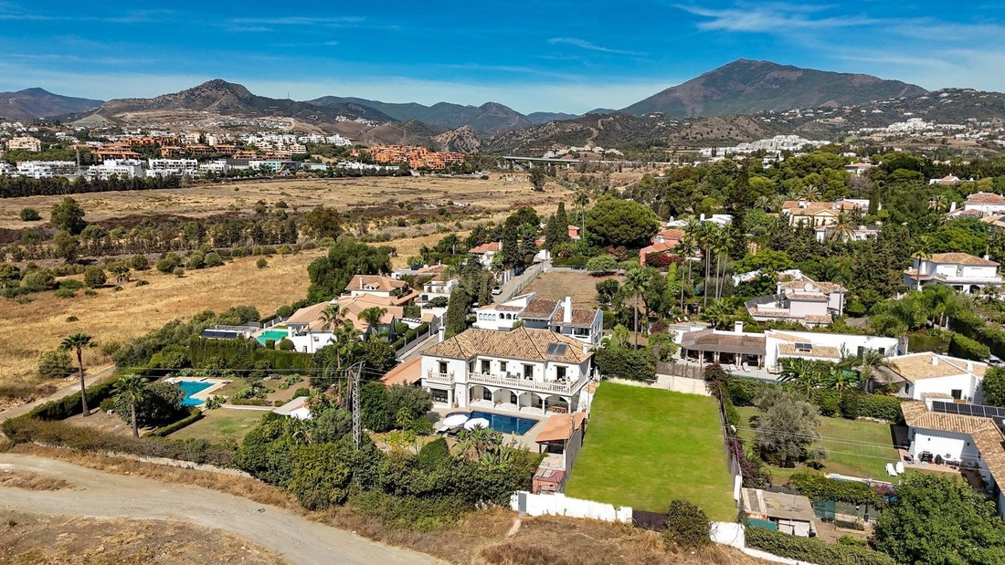 Villa in Marbella, Andalusia, Spain 1 - 14795561