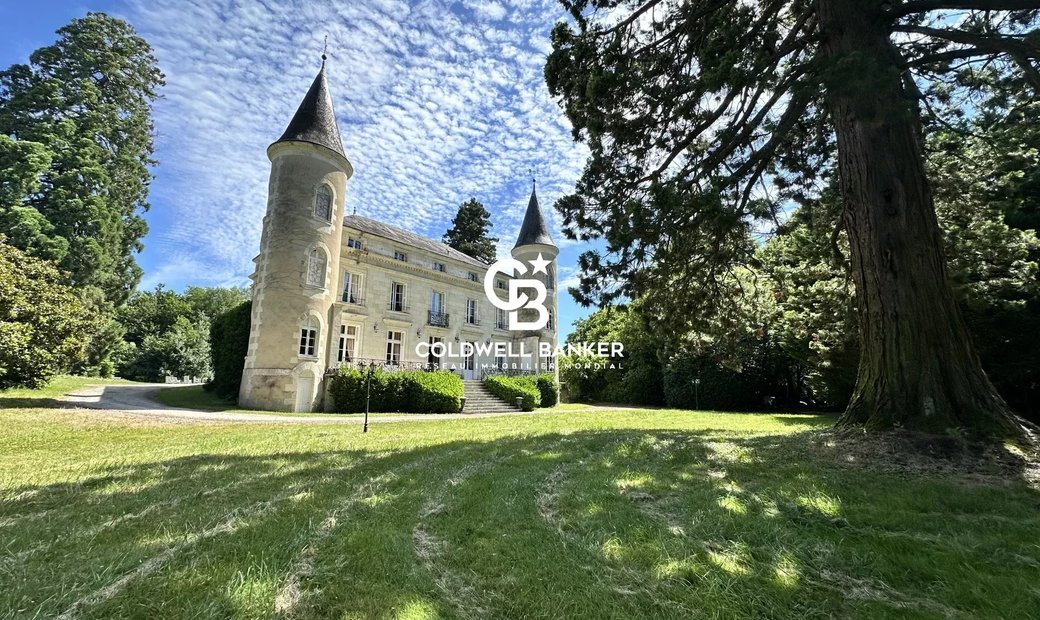 Tournon Saint Pierre Castle