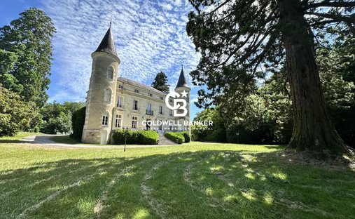 château à Tournon-Saint-Pierre, Centre-Val de Loire, France 1
