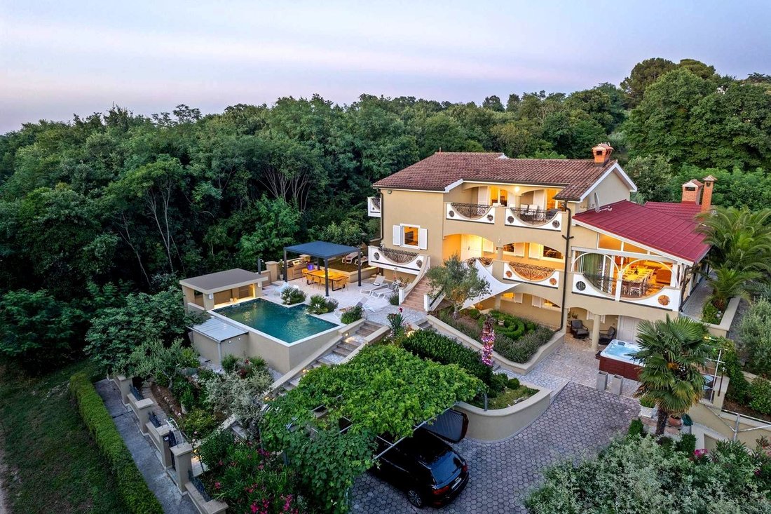Villa in Porec, Istria County, Croatia 1 - 15352984