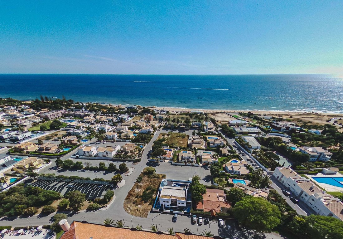 Villa in Guia, Algarve, Portugal 1 - 14313660