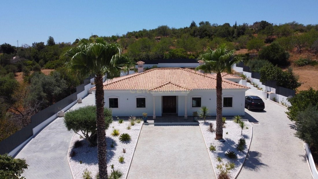 Villa in Boliqueime, Algarve, Portugal 1 - 14518750
