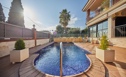 Villa in Segur de Calafell, Catalonia, Spain 1