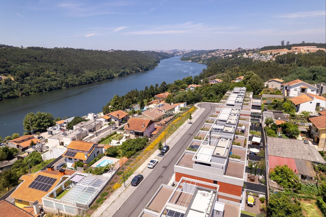 Townhouse in Foz do Sousa, Porto District, Portugal 1 - 15350761