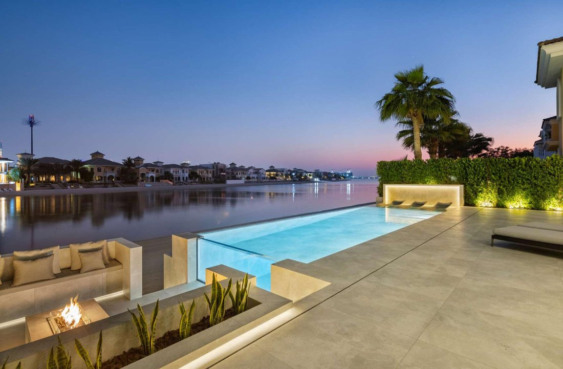 Villa in Dubai, Dubai, United Arab Emirates 5 - 15356406
