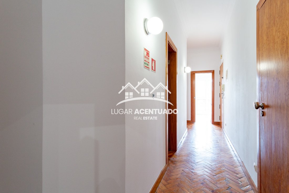 Apartment in Arroios, Lisbon, Portugal 5 - 15356231