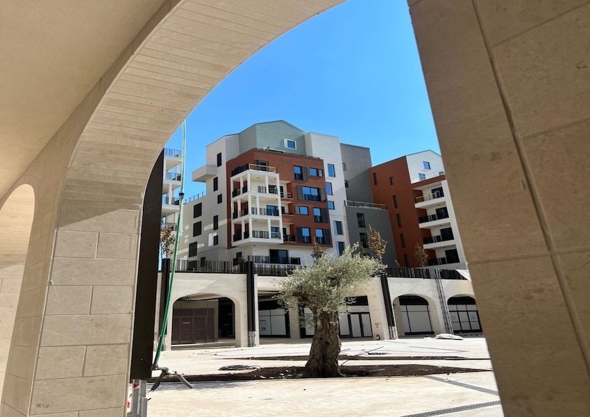 Apartment in Tivat, Tivat Municipality, Montenegro 1 - 15358148