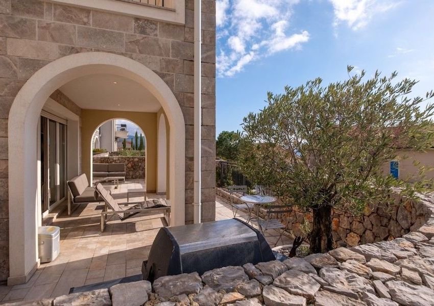 Apartment in Milovići, Tivat Municipality, Montenegro 5 - 15358139
