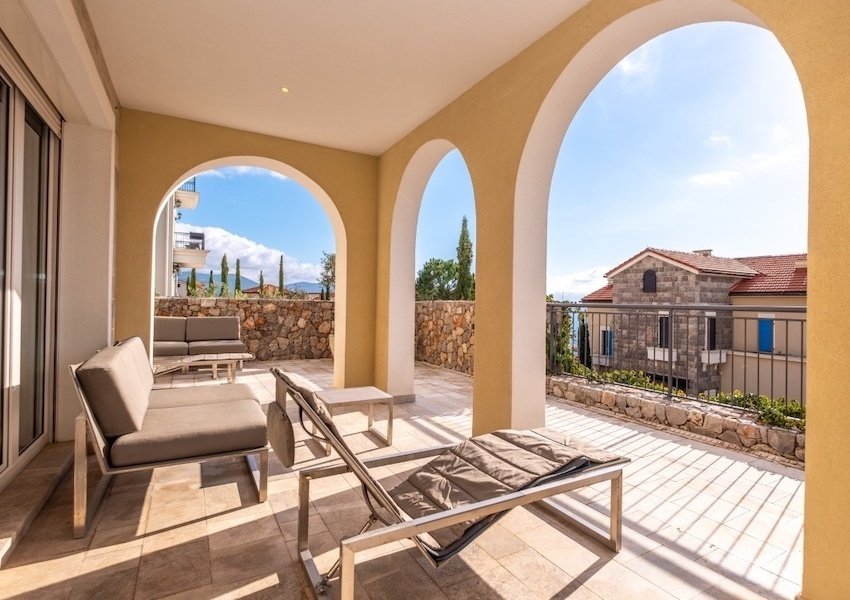 Apartment in Milovići, Tivat Municipality, Montenegro 3 - 15358139