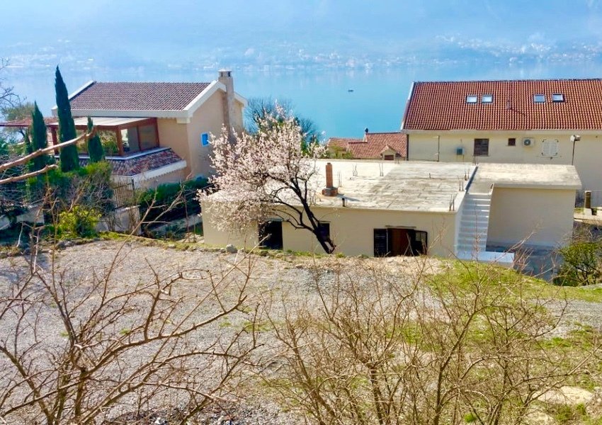 Land in Kotor, Kotor Municipality, Montenegro 1 - 15358151