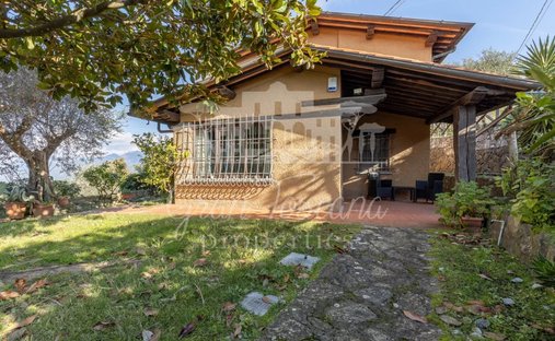 Casa en Camaiore, Toscana, Italia 1