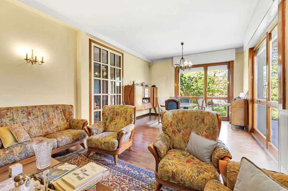 Villa in Bollate, Lombardy, Italy 2 - 15359602