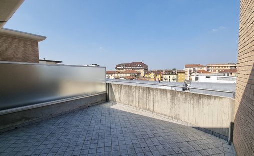 Apartment in Giovanni XXIII-Stazione, Bergamo, Italy 1