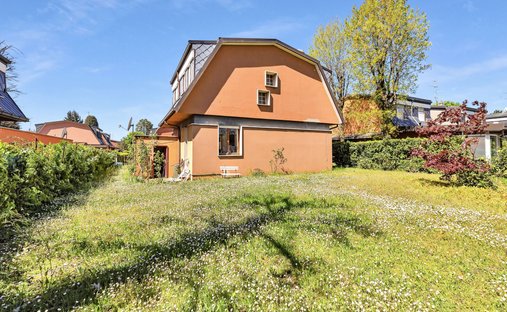 Villa in Bollate, Lombardy, Italy 1