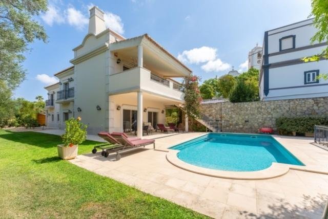 Villa in Santa Barbara de Nexe, Algarve, Portugal 1 - 15359684