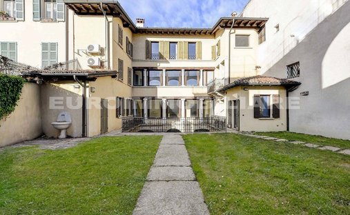 Apartment in Centro Storico, Brescia, Lombardy 1