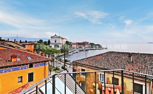 Apartment in Centro, Toscolano, Lombardy 1