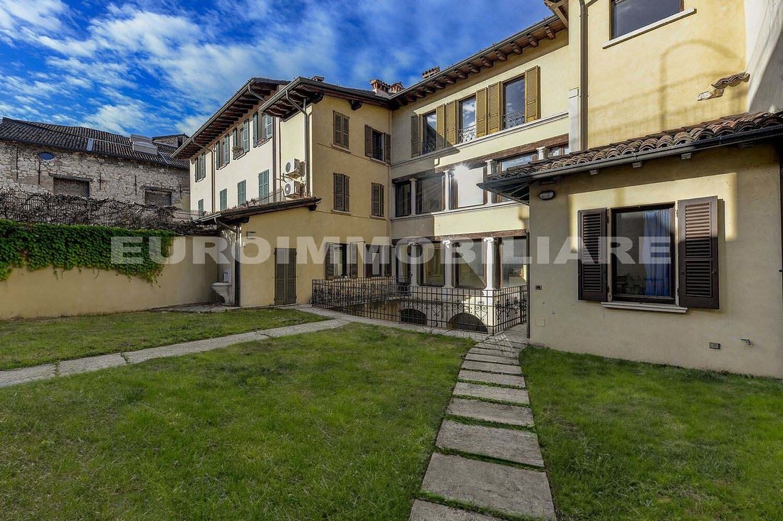Apartment in Centro Storico, Brescia, Lombardy 3 - 15360160