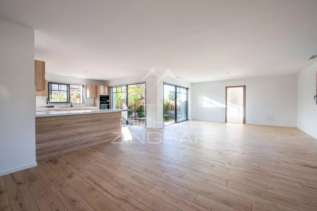 Villa in Centre Ville, Gujan-Mestras, France 3 - 15358210