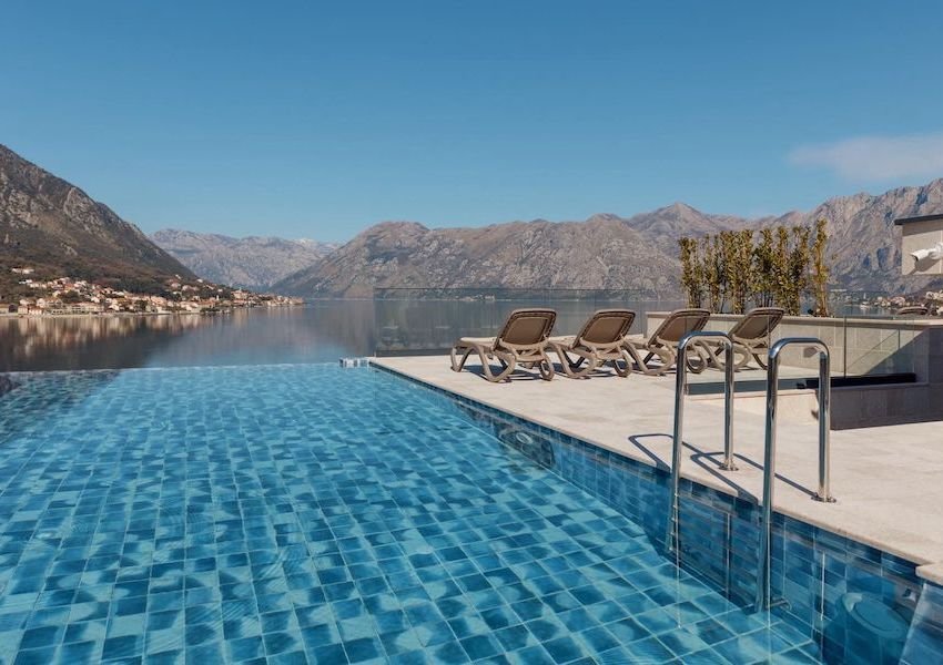 Apartment in Kotor, Kotor Municipality, Montenegro 3 - 15360727