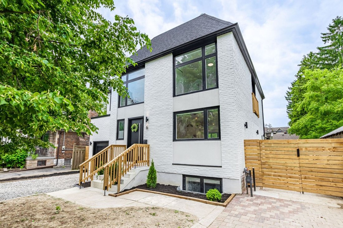 House in Toronto, Ontario, Canada 4 - 15362395
