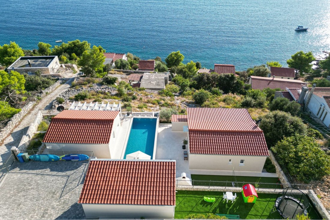 House in Rogoznica, Sibenik-Knin County, Croatia 2 - 14166330